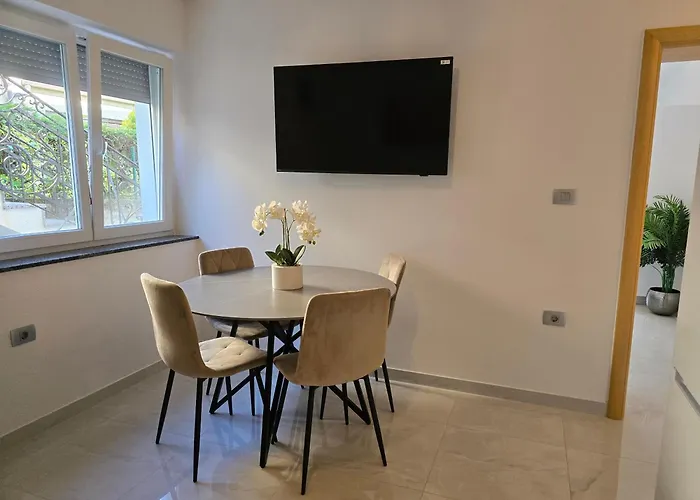 Mak Διαμέρισμα *